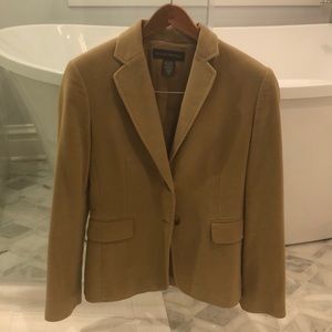 Classic camel blazer!
